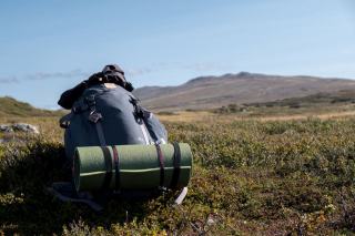 Matelas isolant camping : mousse, gonflable et auto-gonflant